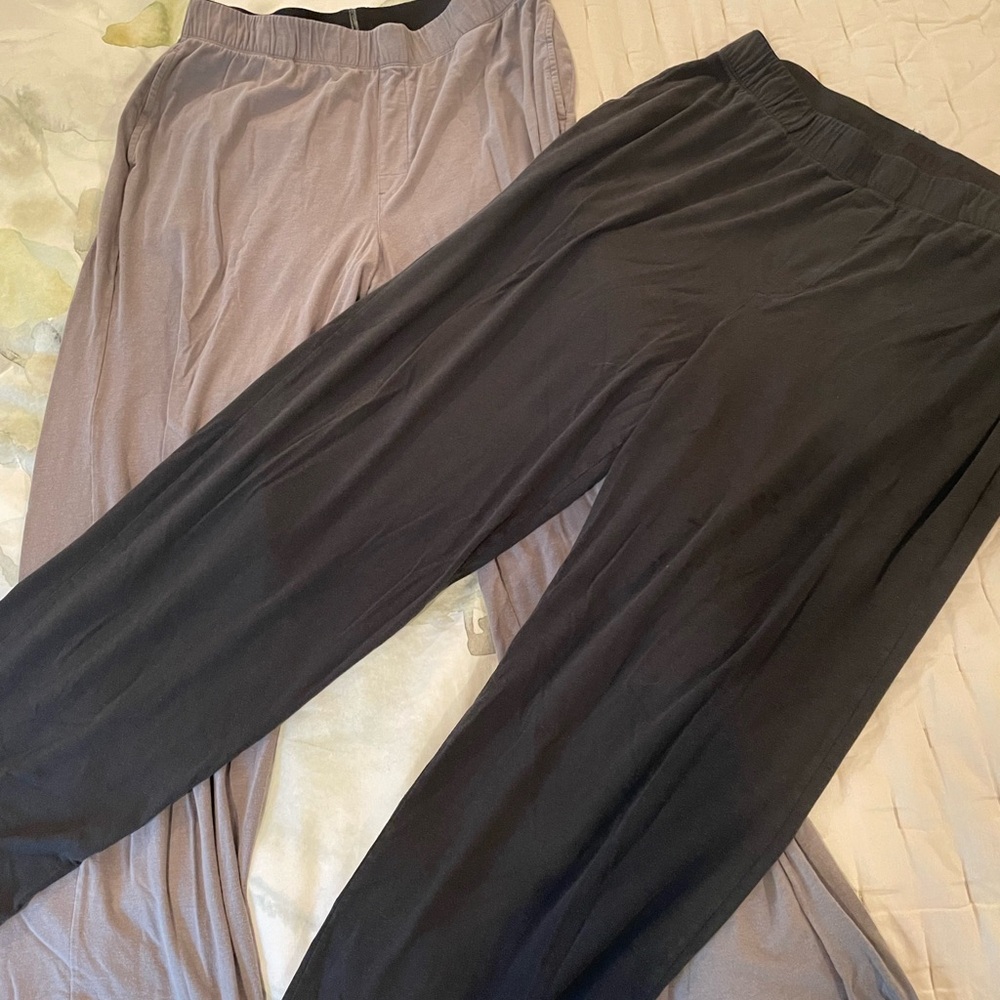 Men’s Tommy John Pajama Lounge Pants in Black and Gray
